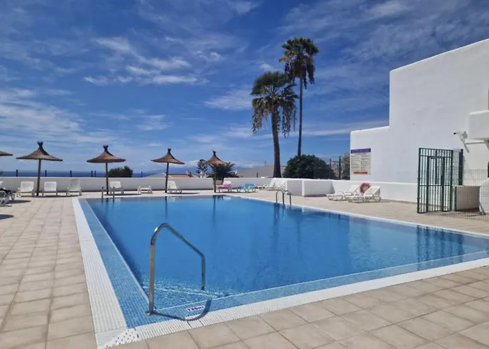 Palm Vista Апартаменти Адехе